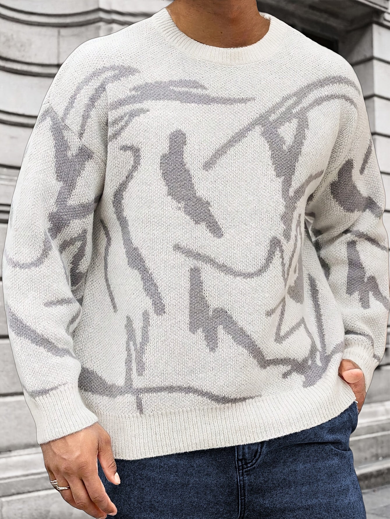 Clean design Knitted Sweater.