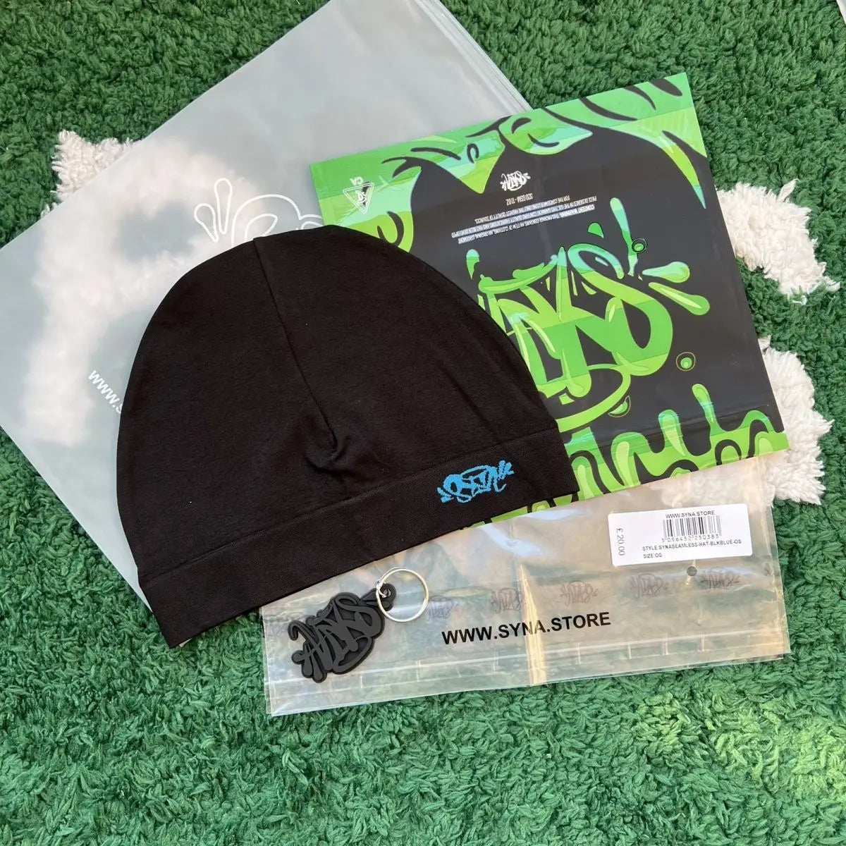 Synaworldbeanies one-size fits all.