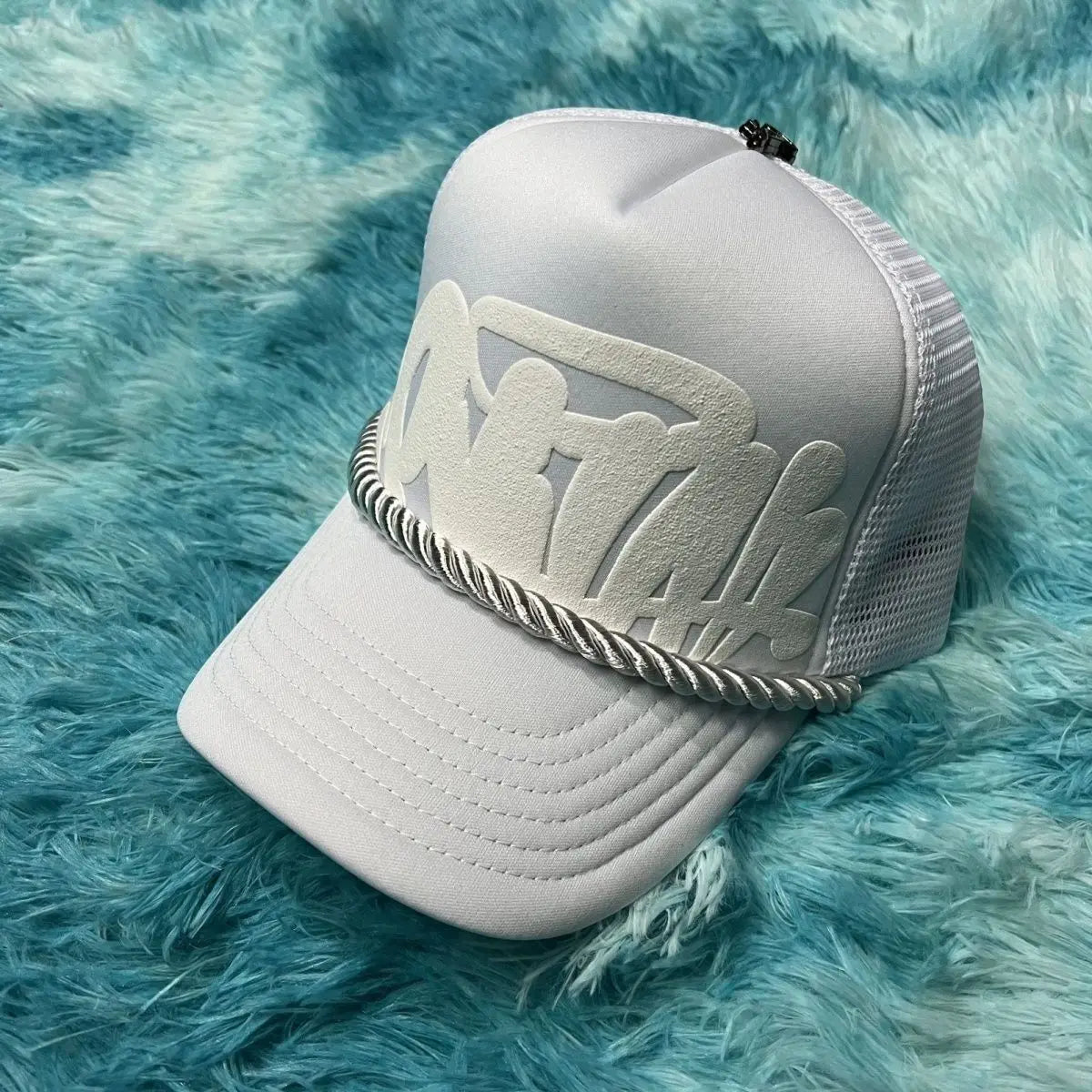 Synaworld caps one-size fits all.